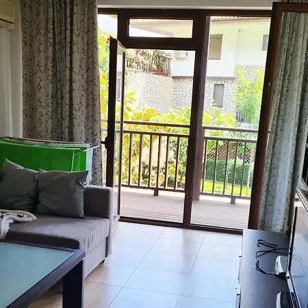 Appartement 30 Meter Vom Schoenes In Einer Geschlossenen Anlage