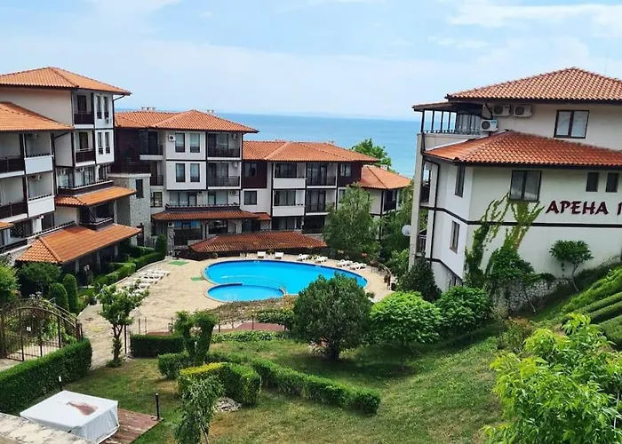 30 Meter Vom Schoenes In Einer Geschlossenen Anlage * Sveti Vlas