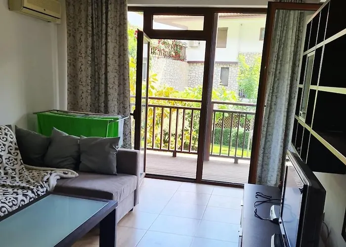 Lägenhet 30 Meter Vom Schoenes In Einer Geschlossenen Anlage